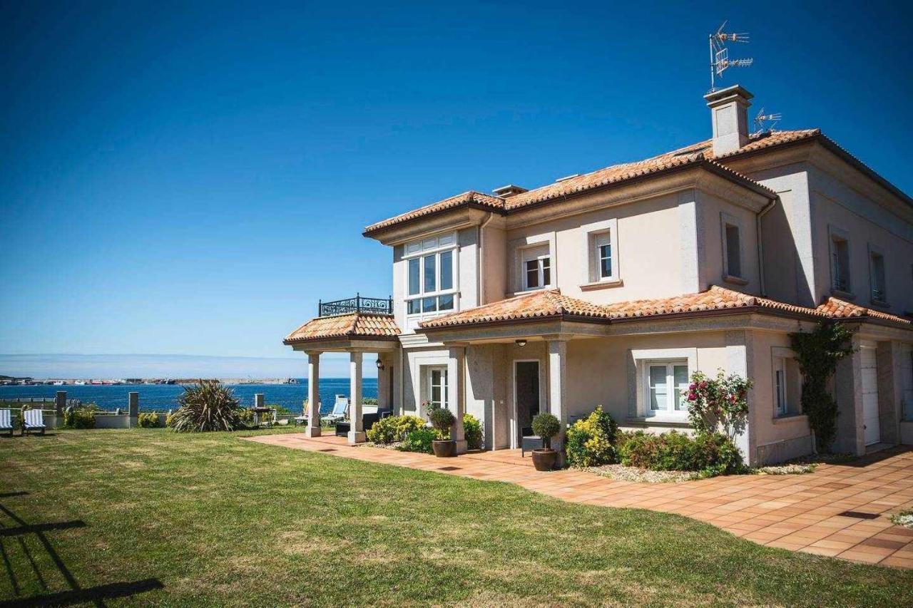 Chalet Pareado Con Jardin En 1ª Linea De Mar Burela Exterior foto