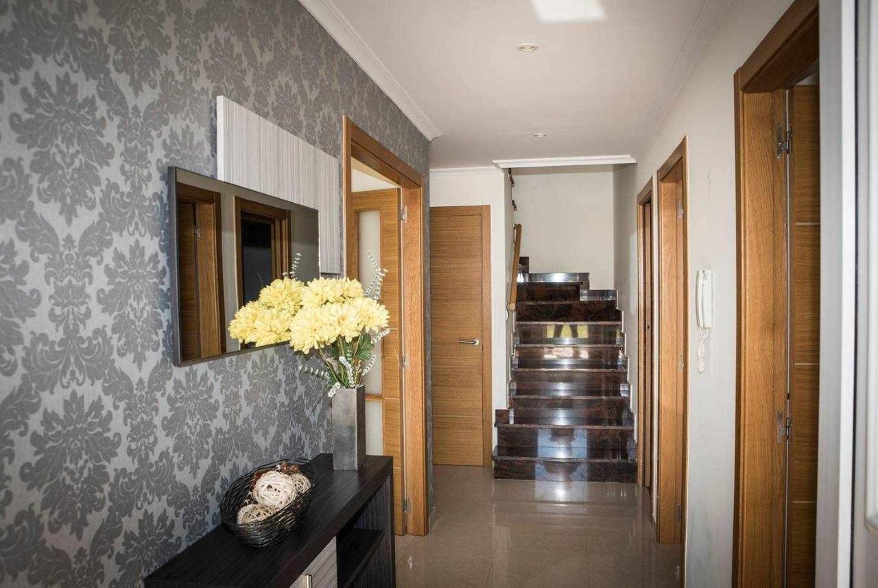 Chalet Pareado Con Jardin En 1ª Linea De Mar Burela Exterior foto