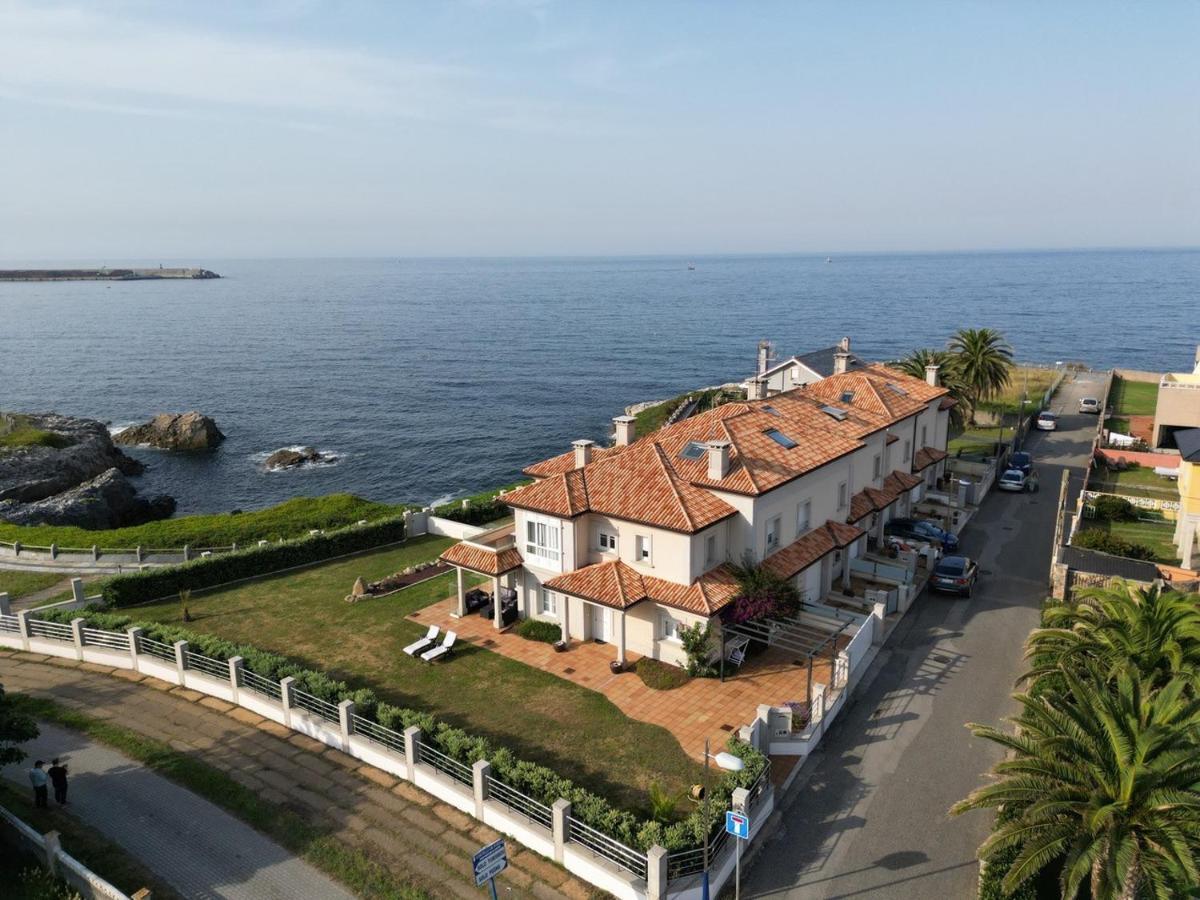 Chalet Pareado Con Jardin En 1ª Linea De Mar Burela Exterior foto